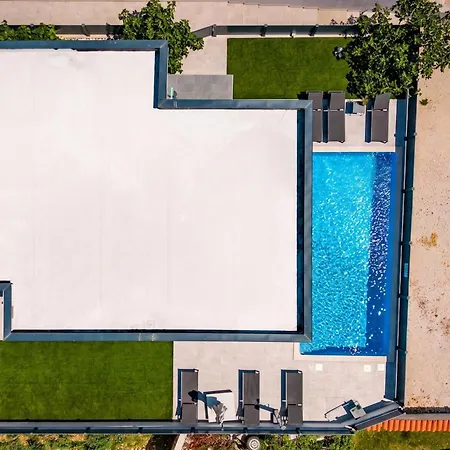 Andreas With Private Pool - Happy Poreč